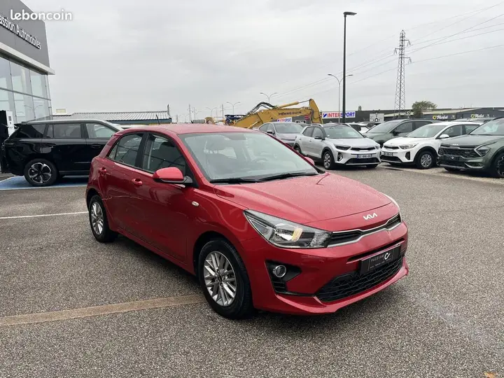 Kia Rio 2023 photo 3