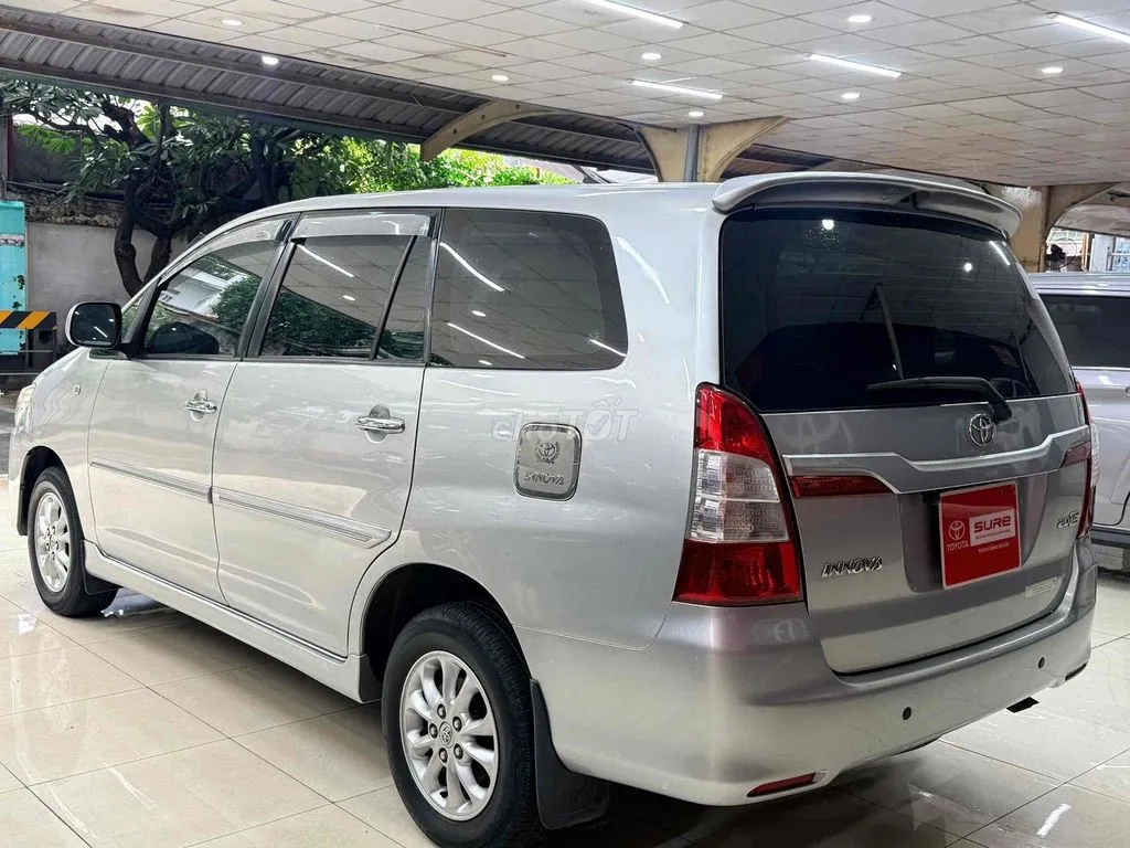 Toyota Innova 2014 photo 3