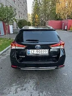 Toyota Auris 2017 photo 2