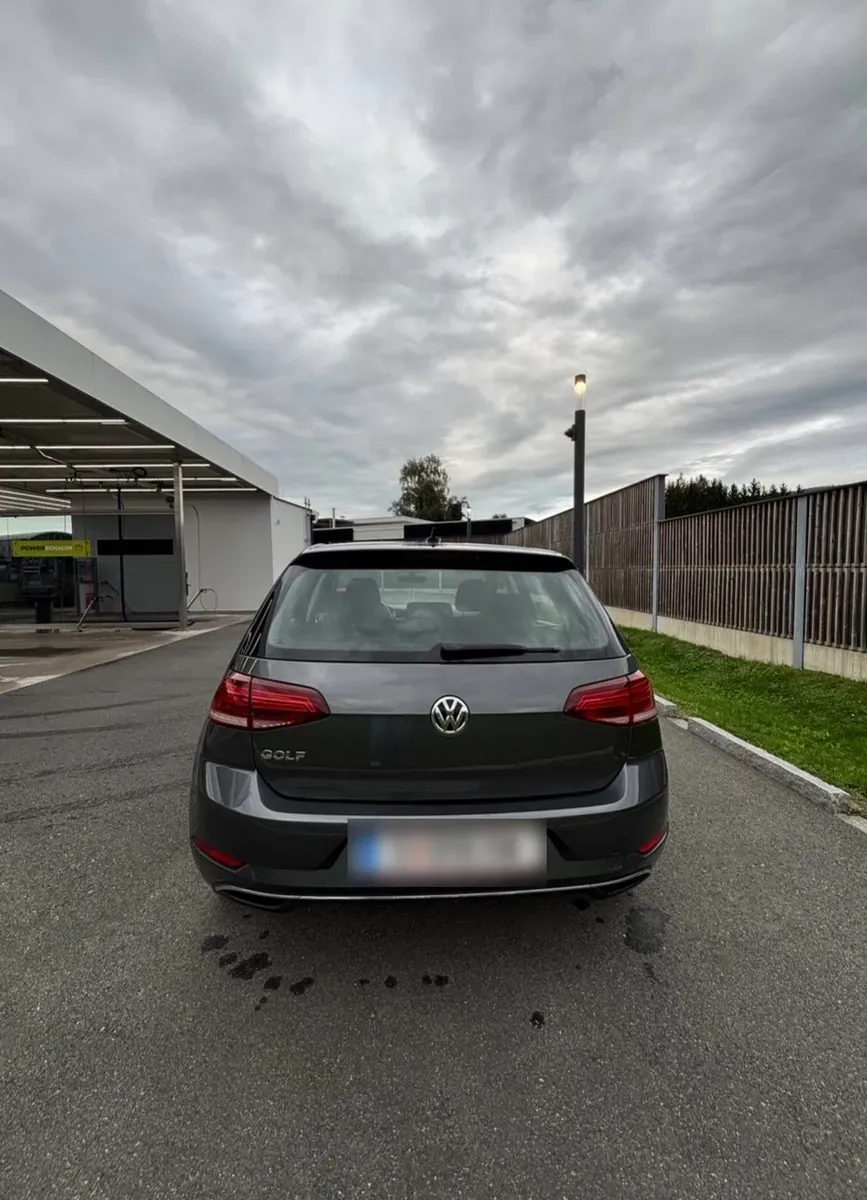 Volkswagen Golf 2019 photo 2