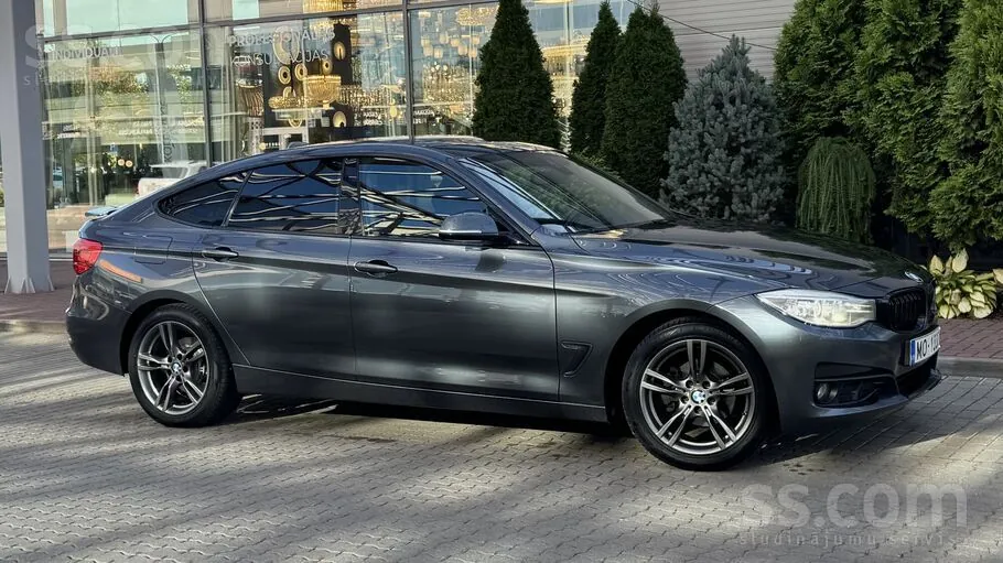 BMW 318D Gran Turismo 2015 photo 3