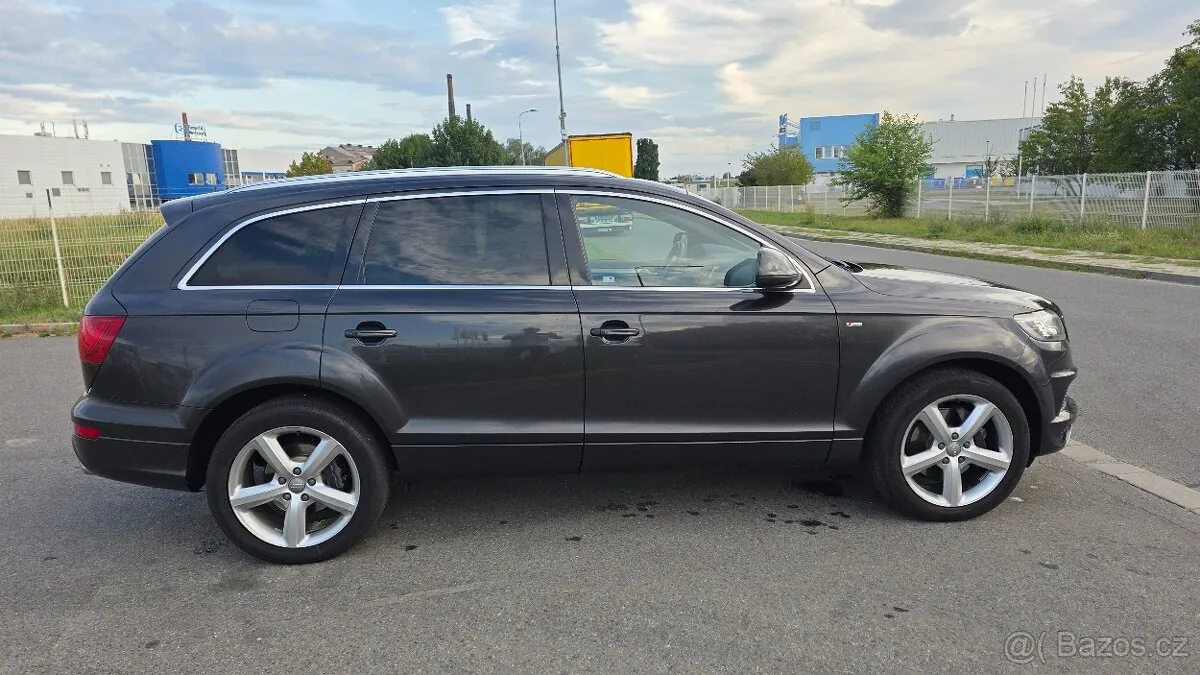 Audi Q7 2013 photo 3
