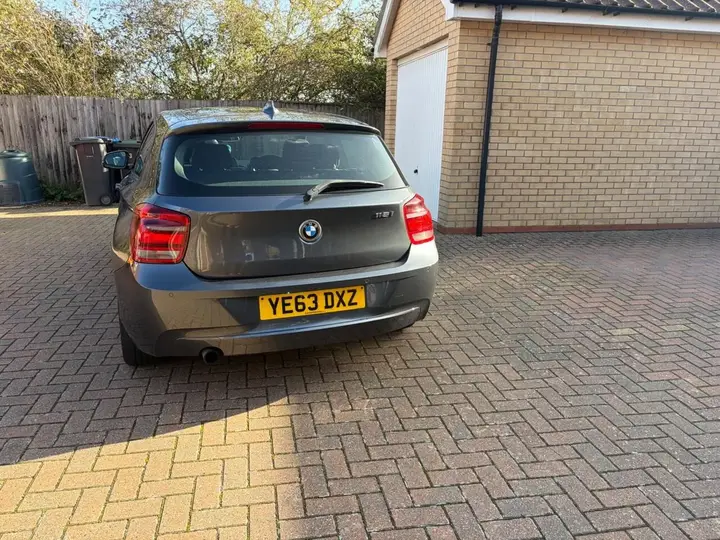 BMW 1 Series 2013 photo 2