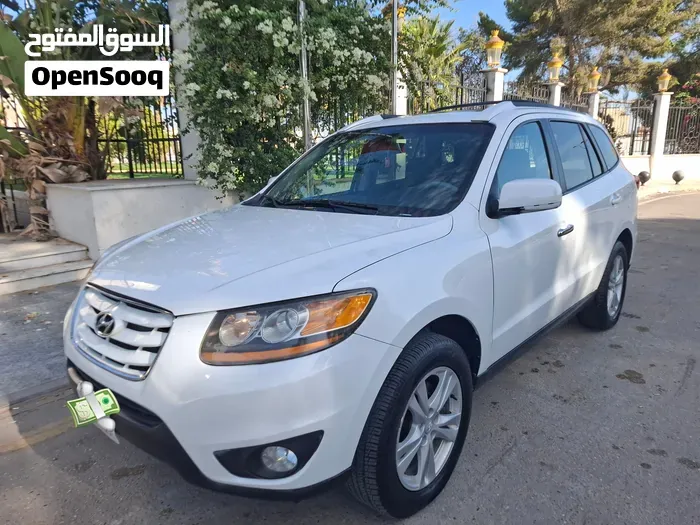 Hyundai Santa Fe 2011 photo 2