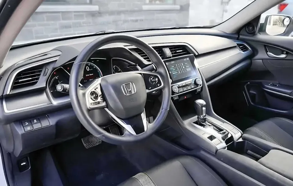 Honda Civic 2018 photo 4