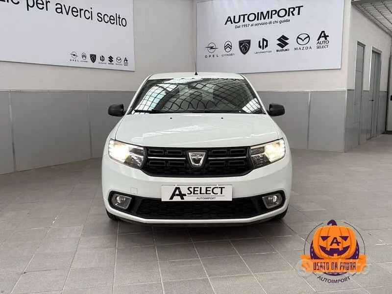 Dacia Sandero 2018 photo 2