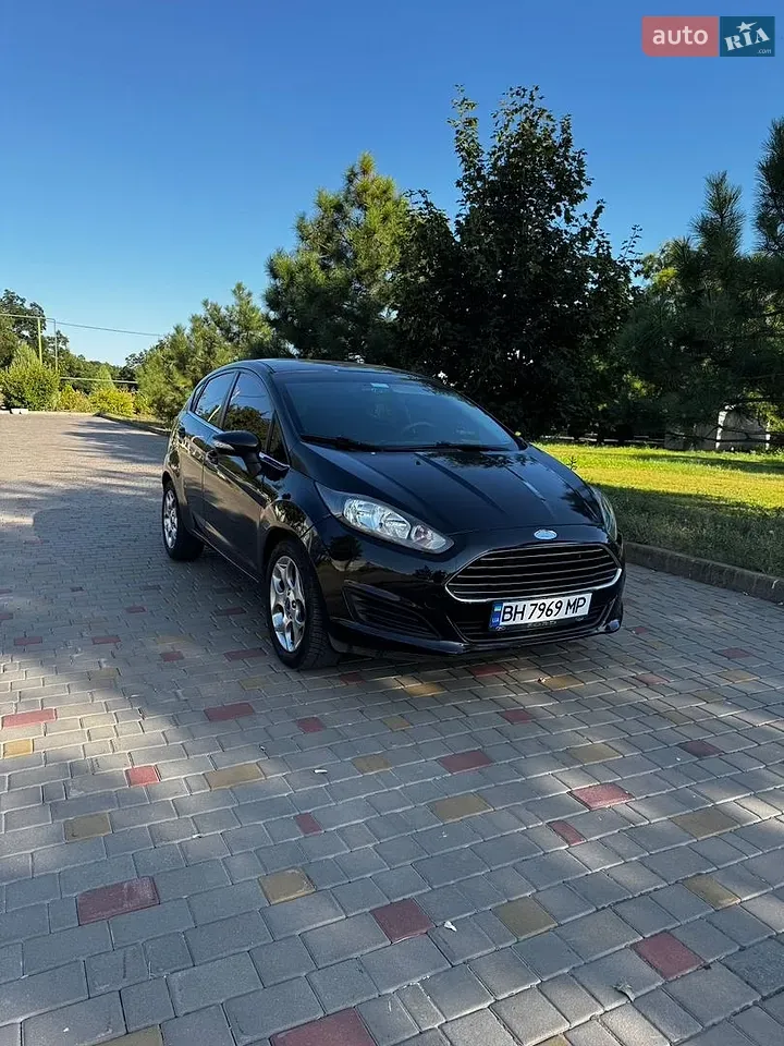 Ford Fiesta 2012 photo 4