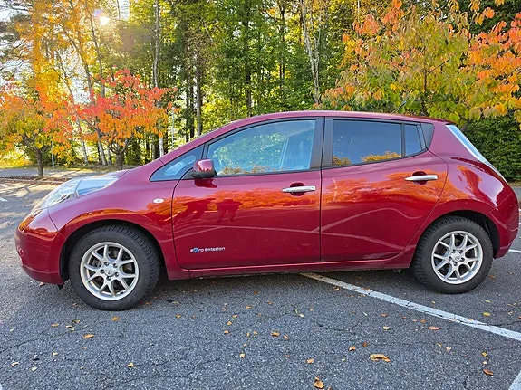 Nissan Leaf 2014 photo 3