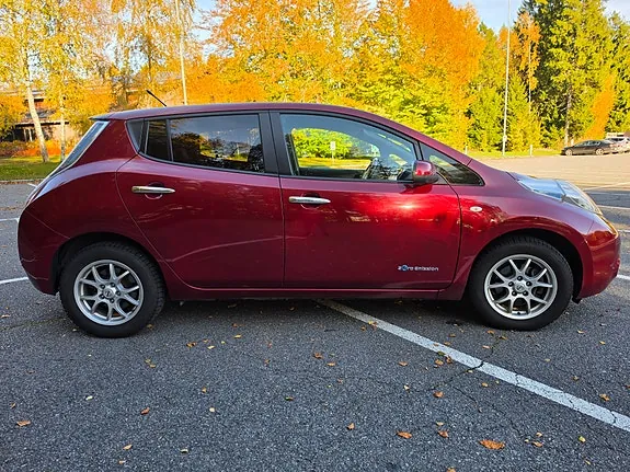 Nissan Leaf 2014 photo 4