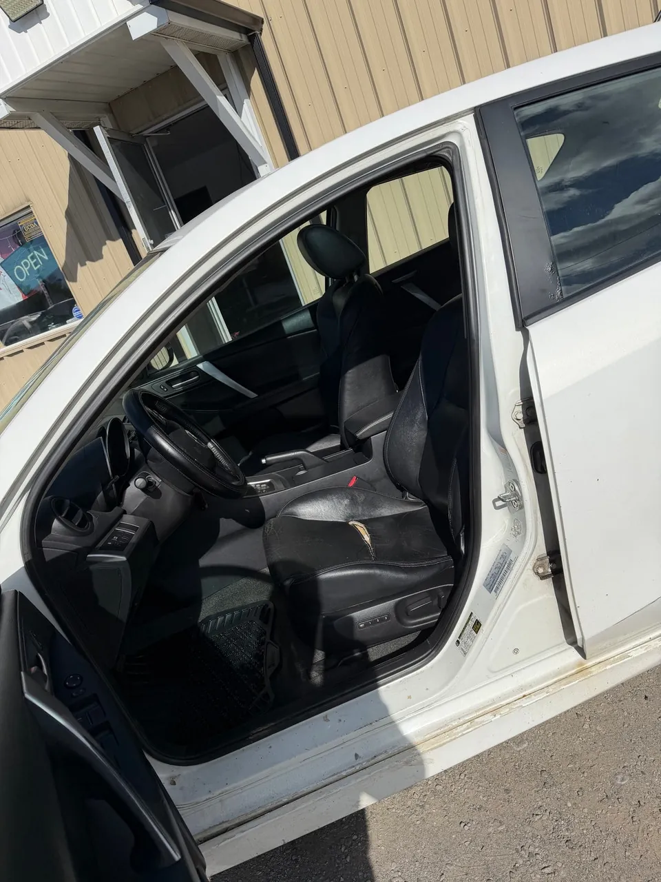 Mazda Mazda3 2010 photo 5
