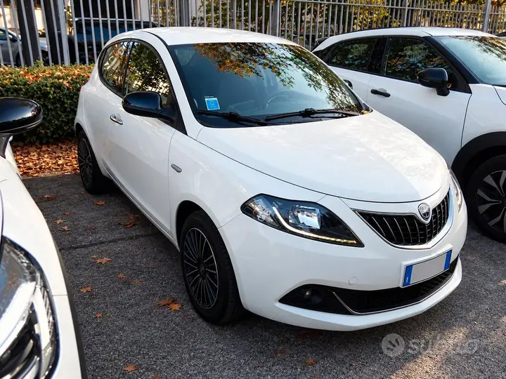Lancia Ypsilon 2021 photo 4