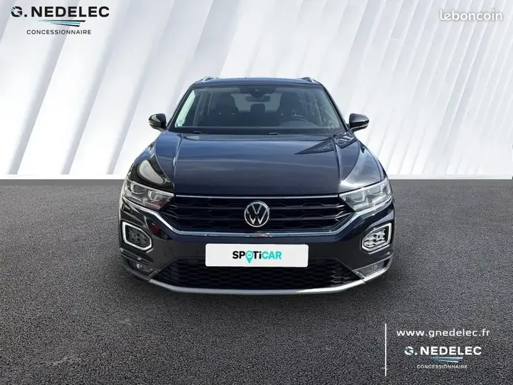 Volkswagen T-Roc 2021 photo 2