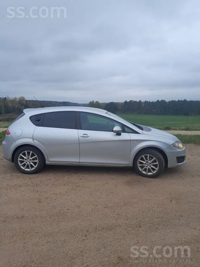 Seat Leon 2009 photo 2