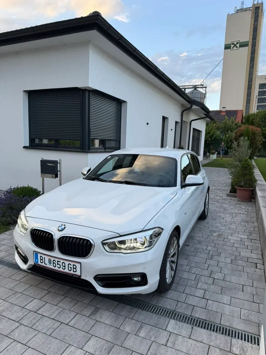 BMW 1 Series 2017 photo 2