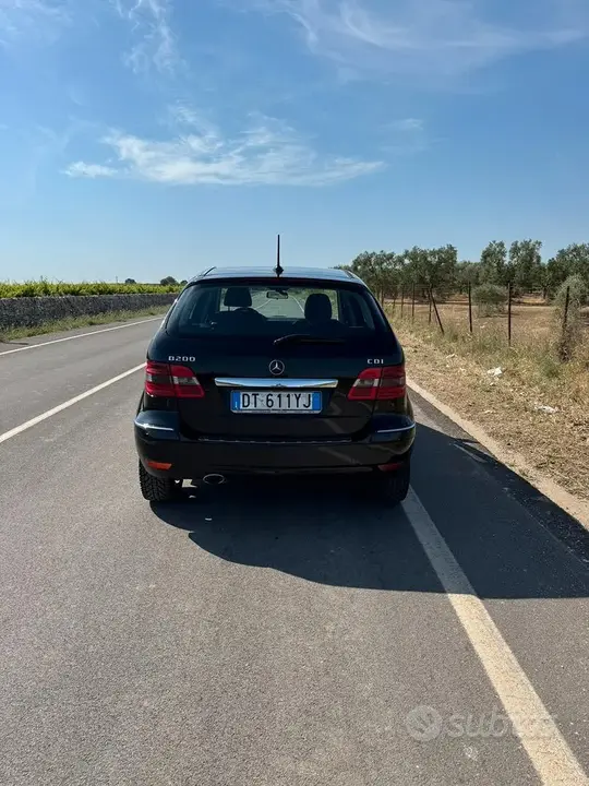 Mercedes-Benz C-Class 2009 photo 4
