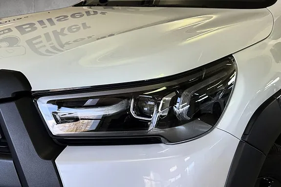 Toyota Hilux 2025 photo 5