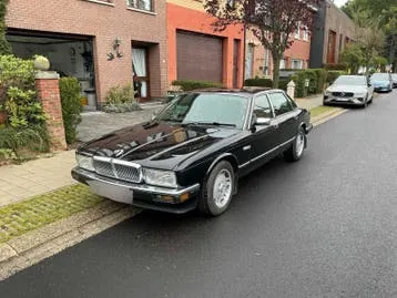 Jaguar Xj6