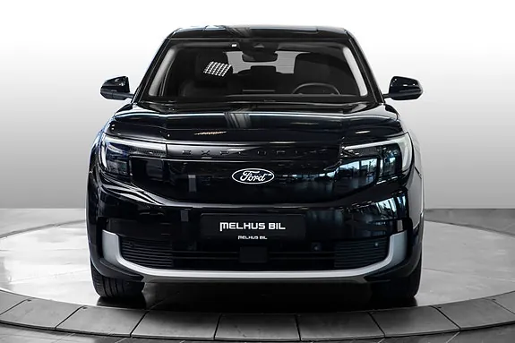 Ford Explorer 2025 photo 2