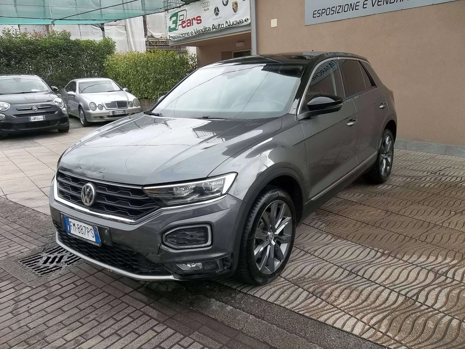 Volkswagen T-Roc 2018 photo 2