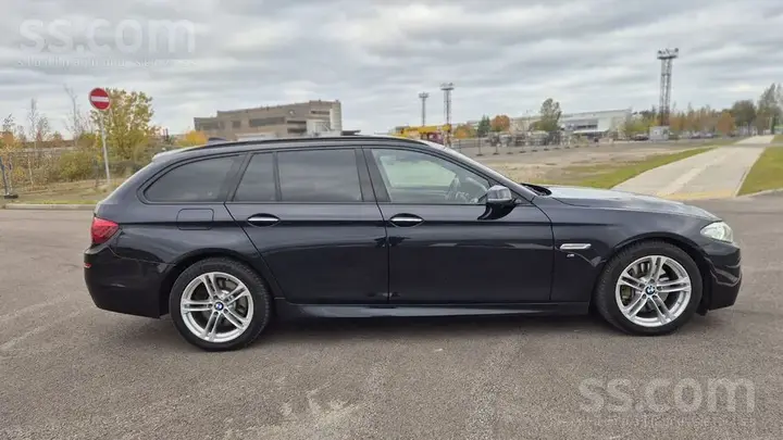 BMW 530 2016 photo 3