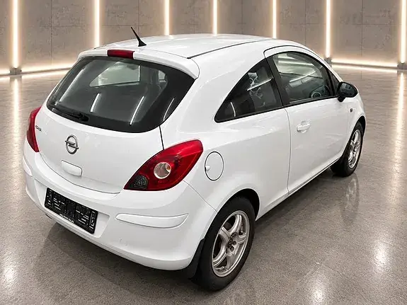 Opel Corsa 2012 photo 3