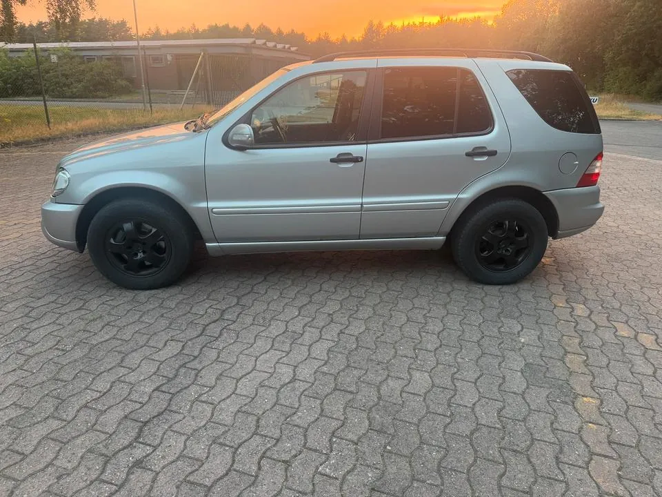 Mercedes-Benz Ml270