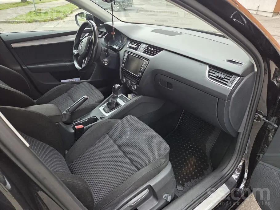 Skoda Octavia 2013 photo 5