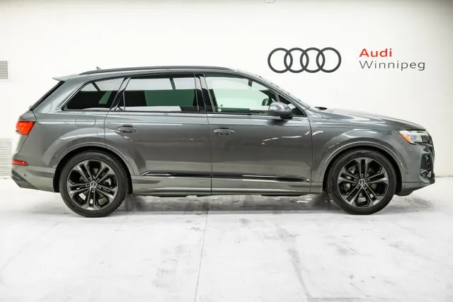 Audi Q7 2025 photo 4