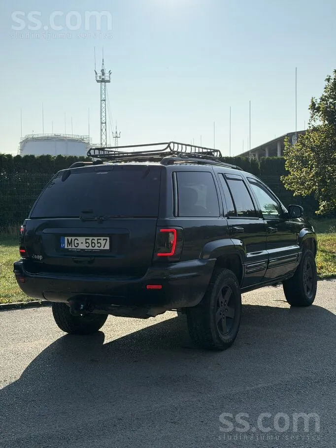 Jeep Grand Cherokee 2004 photo 4