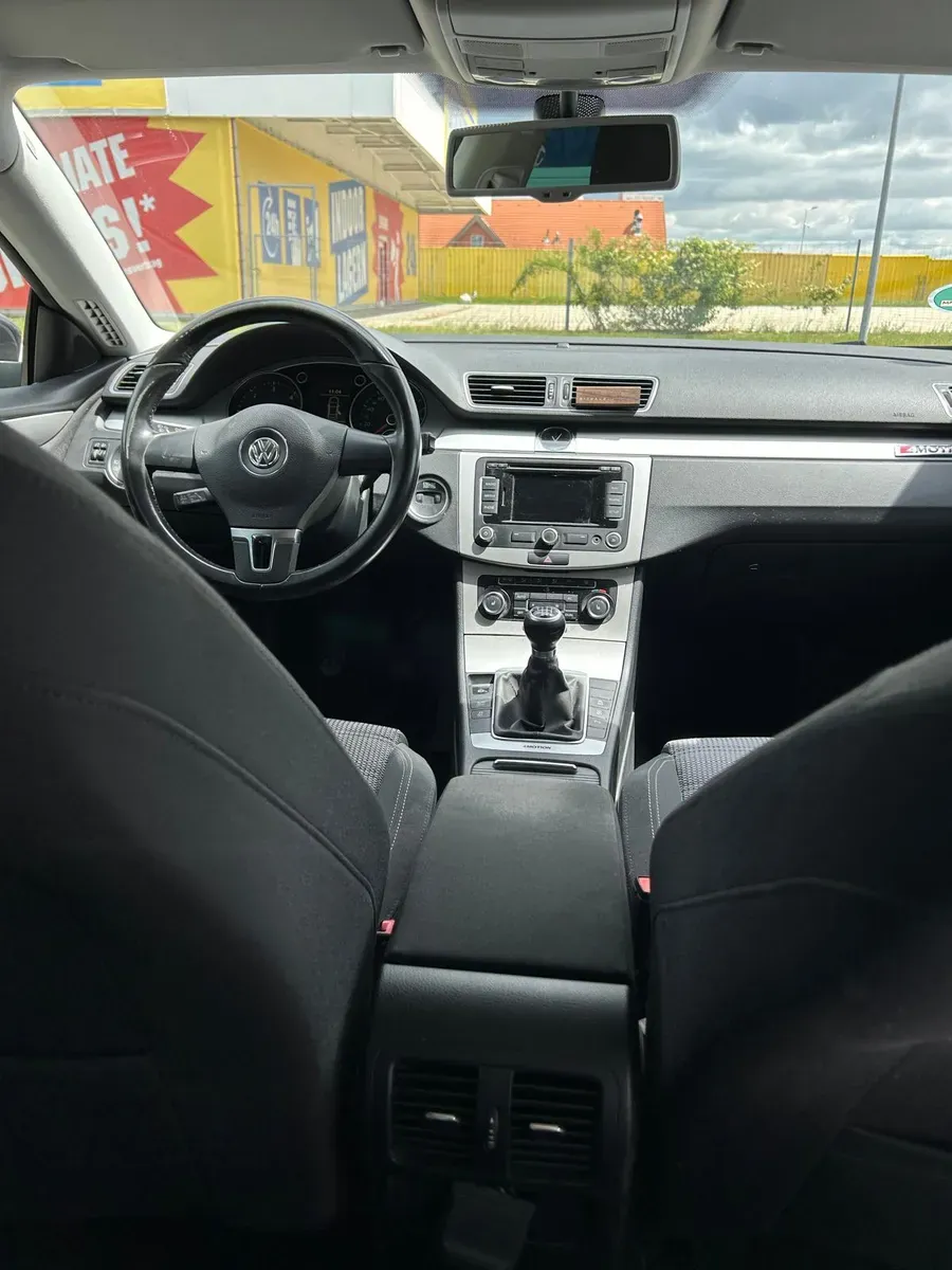 Volkswagen Passat Cc 2011 photo 3