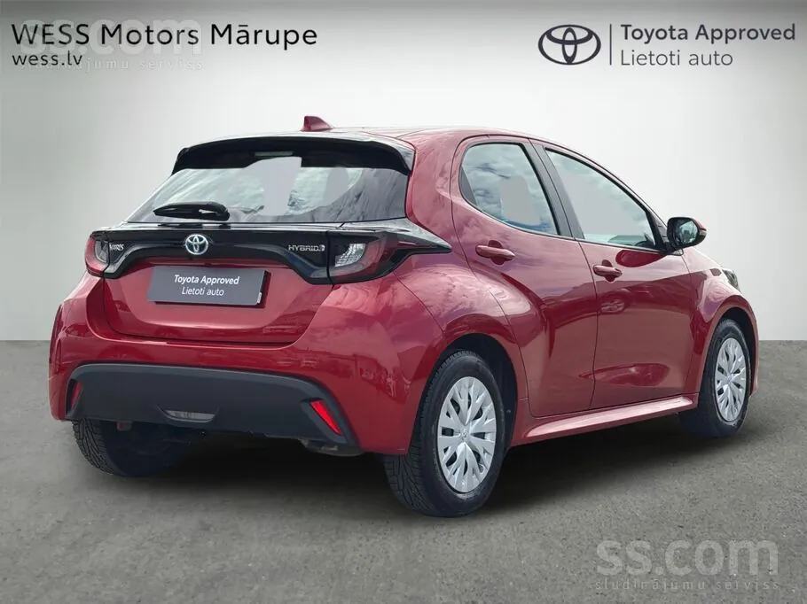 Toyota Yaris 2021 photo 2