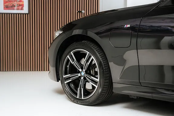 BMW 330E 2025 photo 4