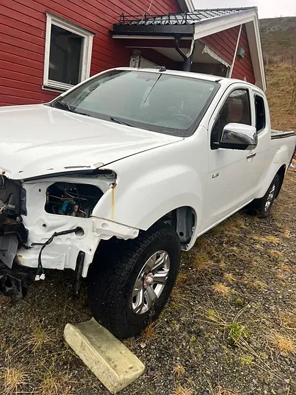 Isuzu D-Max 2014 photo 2