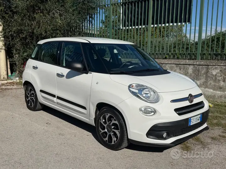 Fiat 500L 2019 photo 2
