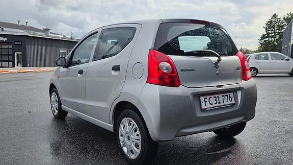 Suzuki Alto 2012 photo 4