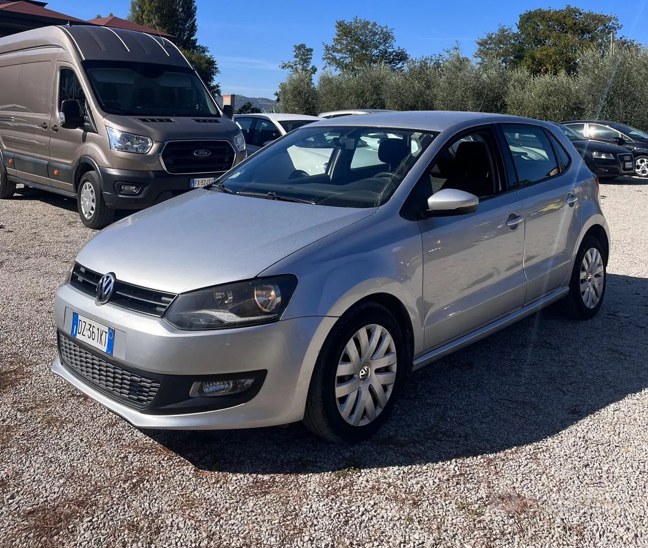 Volkswagen Polo 2010 photo 2