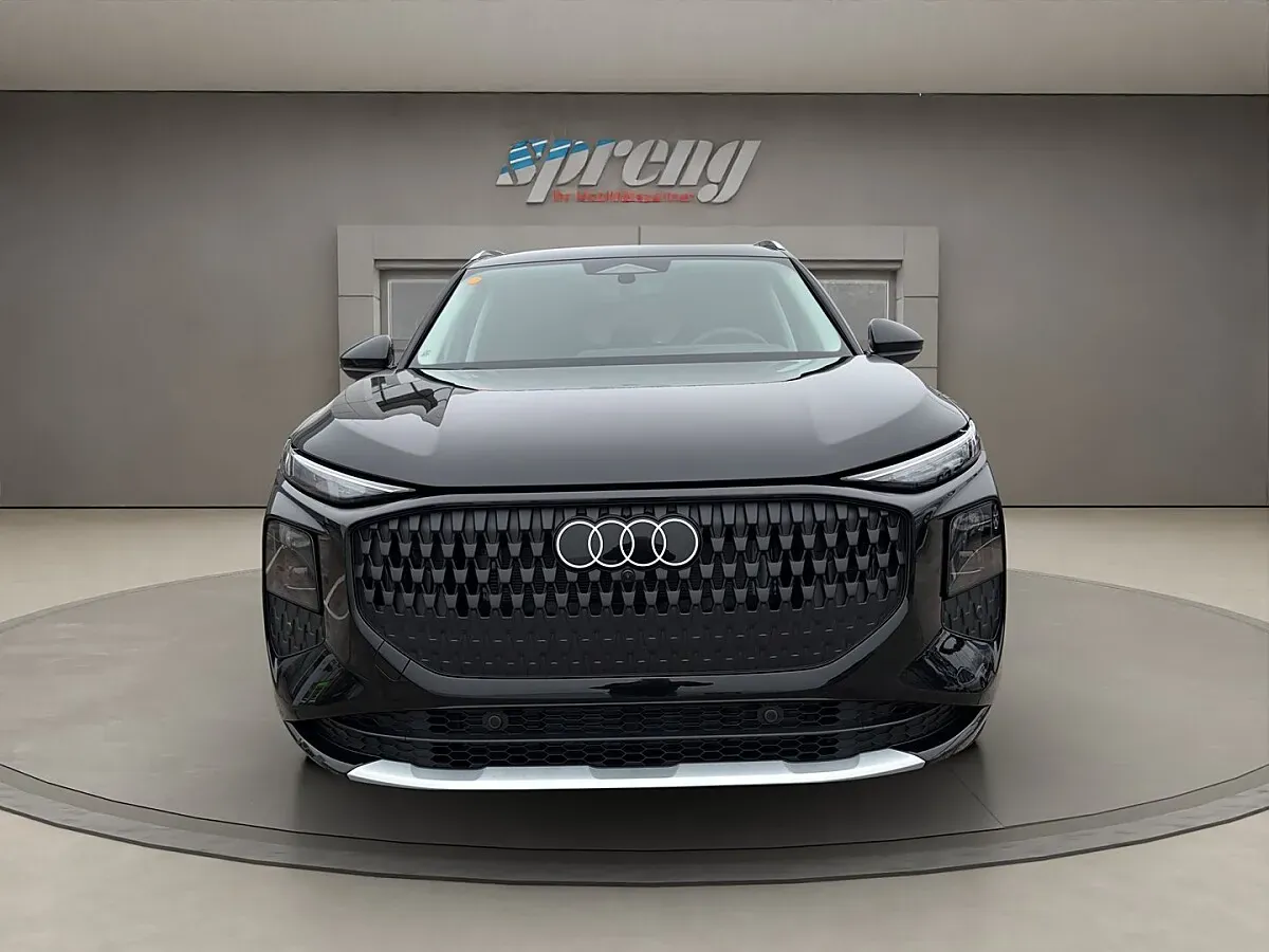 Audi Q3 2026 photo 2