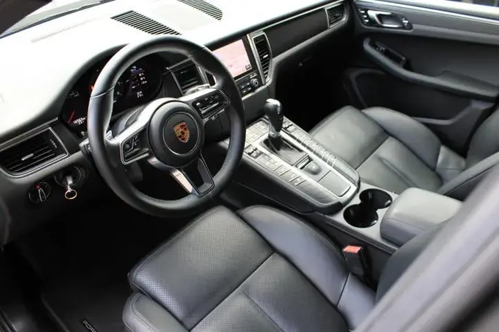 Porsche Macan 2017 photo 2