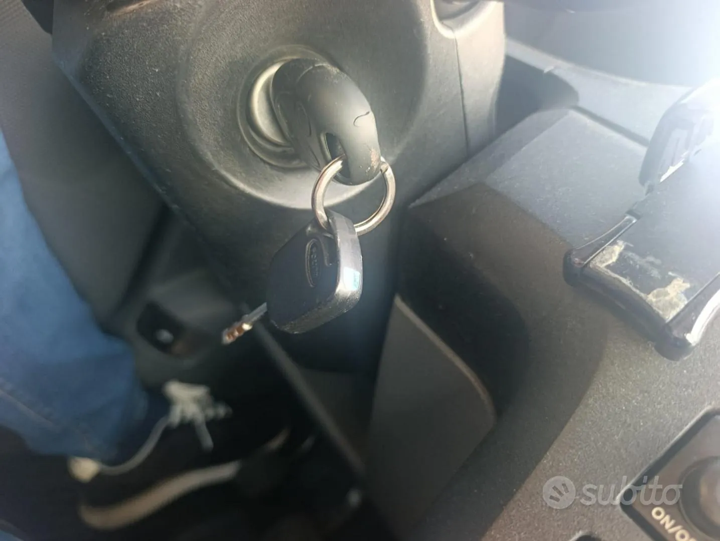 Ford Fiesta 2002 photo 3