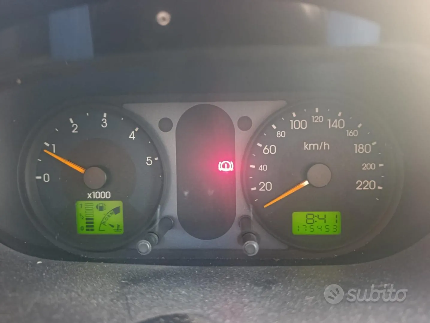 Ford Fiesta 2002 photo 2