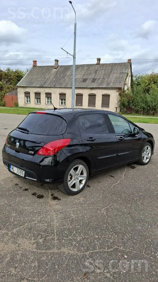 Peugeot 308 2008 photo 3
