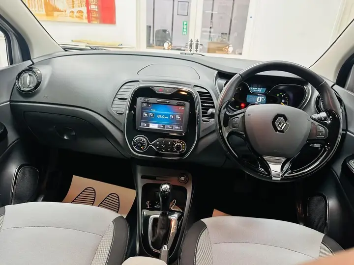 Renault Captur 2015 photo 3