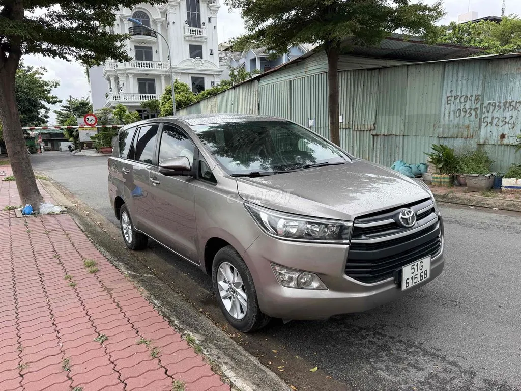 Toyota Innova 2018 photo 2