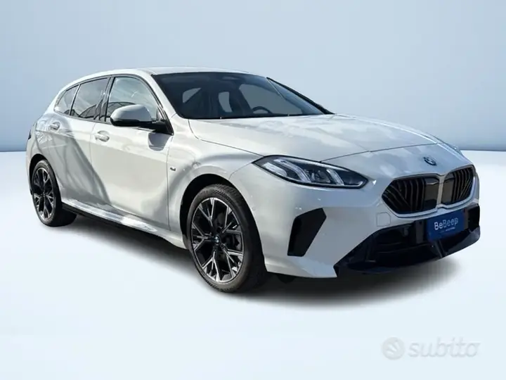 BMW 1 Series 2025 photo 3