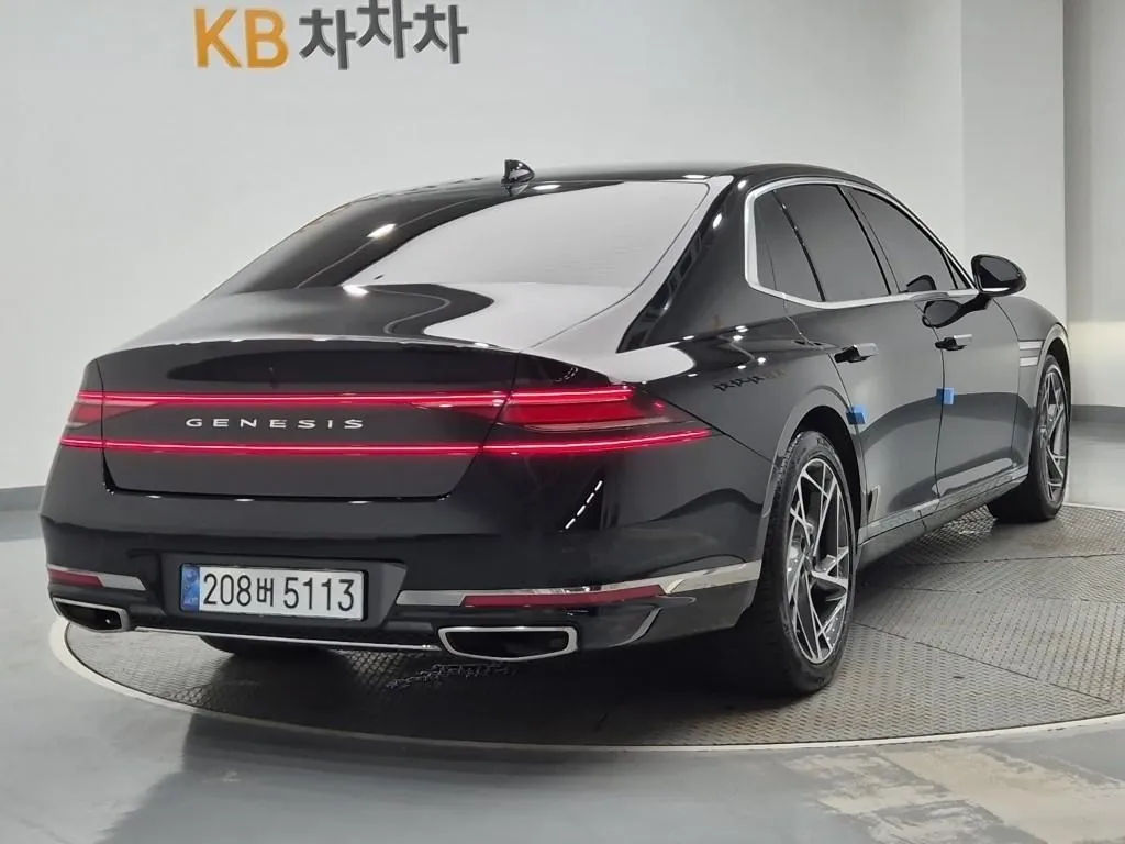 Genesis G90 2022 photo 3