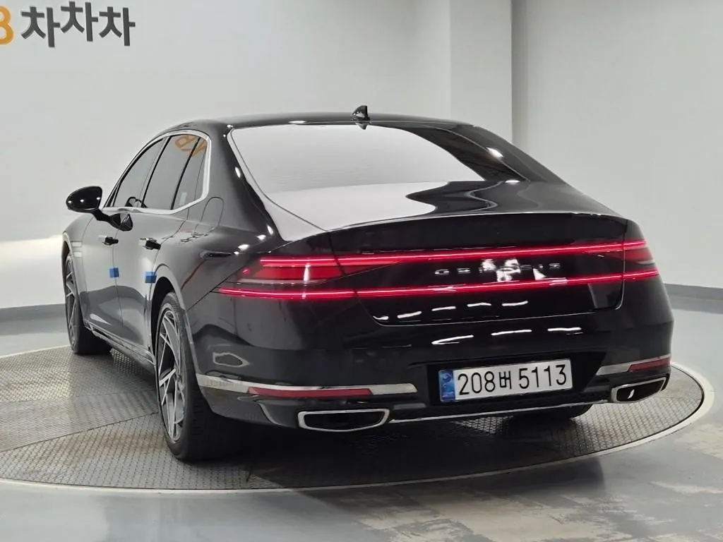 Genesis G90 2022 photo 2