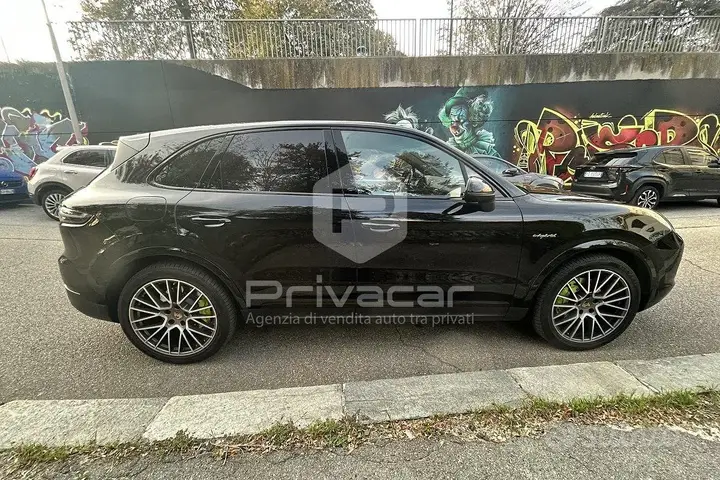 Porsche Cayenne 2023 photo 4