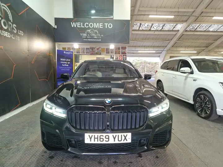 BMW 7 Series 2019 photo 4