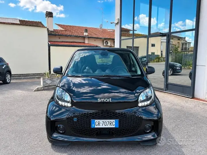 Smart Fortwo 2021 photo 2