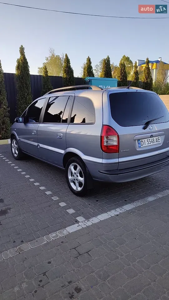 Opel Zafira 2004 photo 4